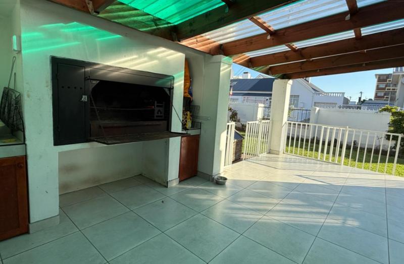 4 Bedroom Property for Sale in Strand Central Western Cape